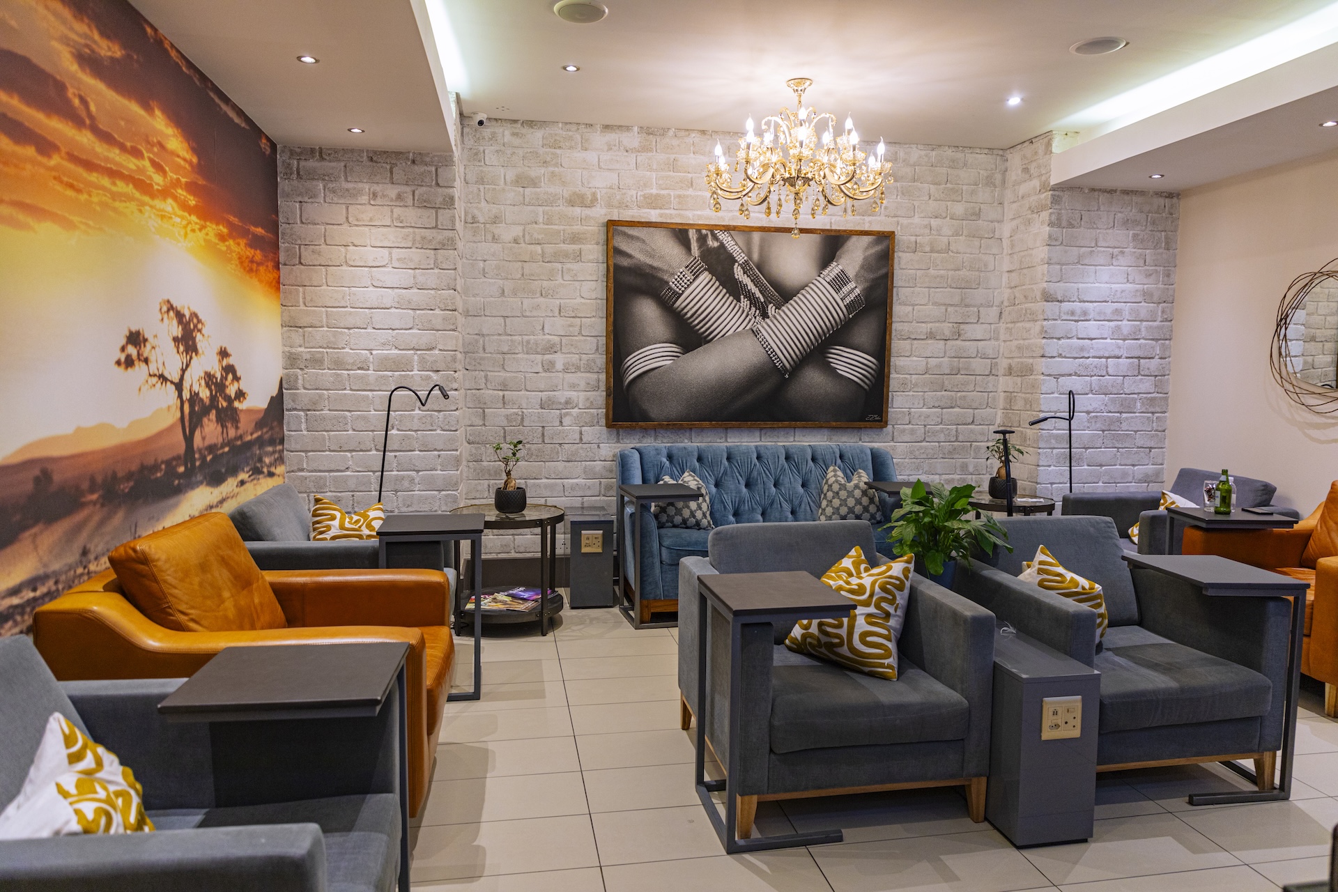 Paragon Premium Lounge HKIA